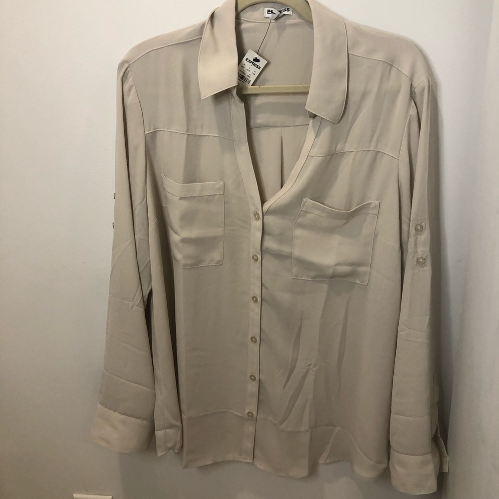 Express blouse buttons cream sizeXL new with tags